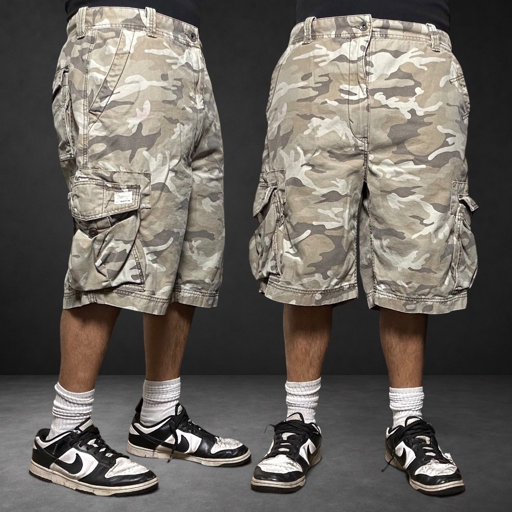 Levis Camo Cargo Shorts Baggy Skater Vintage Y2K Retro Mens Size 36